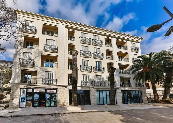 Montesun Andrea Apartment Petrovac